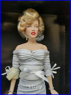 Franklin Mint Marilyn Vinyl Doll COVER QUEEN White Dress Limited Edition RARE