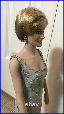 Franklin Mint PRINCESS DIANA 16 Inch Vinyl Doll Princess Of Grandeur+GIFT