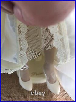 Franklin Mint PRINCESS GRACE 16 Vinyl Doll in WEDDING Ensemble withStand +Bouquet