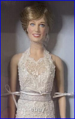 Franklin Mint Princess Diana 16 Vinyl Doll, White Lace Ball Gown, New In Box