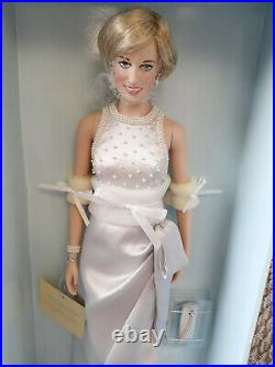 Franklin Mint Princess Diana Vinyl Doll Gray Silk & Pearl Gown LE RARE