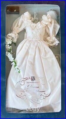 Franklin Mint Princess Diana Vinyl Doll Wedding Ensemble With Original COA