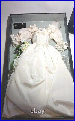 Franklin Mint Princess Diana Vinyl Wedding Day Doll Ensemble New in original box