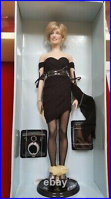 Franklin Mint Princess Diana Vinyl doll 16 the revenge dress