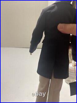 Franklin Mint RHETT BUTLER 16 Vinyl DOLL in SUIT with vest and tie D