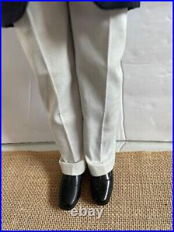 Franklin Mint RHETT BUTLER 17 Vinyl DOLL in SUIT with vest and tie