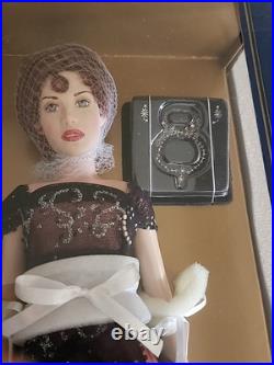 Franklin Mint Rose Titanic Dinner Dress Doll Mint Condition 16