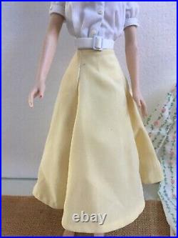 Franklin Mint SANDY GREASE 16 Vinyl partially dressed DOLL + her NIGHT GOWN