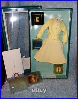 Franklin Mint Sandy 16 Vinyl Doll, Stand & Yellow Outfit With 2 Wigs-one Owner