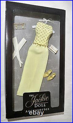 Franklin Mint The Jackie Kennedy Doll withTravel Trunk (6) Outfits COA NRFB LOT