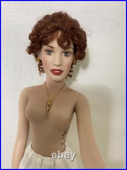Franklin Mint The Official Portrait Vinyl Doll Rose Titanic with 6 OUTFITS