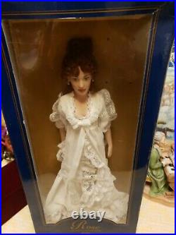 Franklin Mint Titanic Rose Portrait Vinyl Doll THE WHITE DRESSING GOWNEnsemble