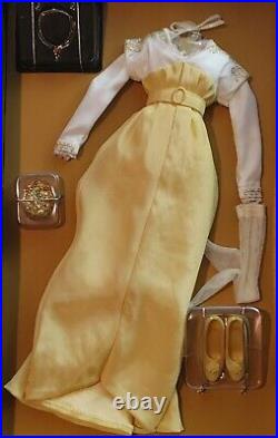 Franklin Mint Titanic Rose Vinyl Portrait Doll The Yellow Strolling Ensemble