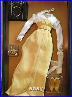 Franklin Mint Titanic Rose Vinyl Portrait Doll The Yellow Strolling Ensemble