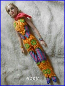 Franklin Mint Twiggy doll dressed in mod jumpsuit, shoes, jewelry & stand