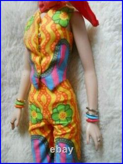 Franklin Mint Twiggy doll dressed in mod jumpsuit, shoes, jewelry & stand