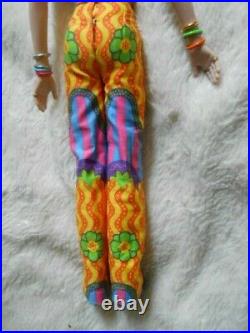 Franklin Mint Twiggy doll dressed in mod jumpsuit, shoes, jewelry & stand