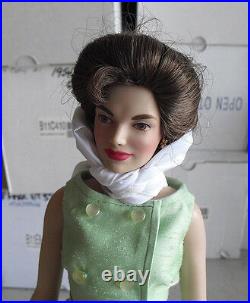 Franklin Mint Vinyl Jackie Kennedy in Green Outfit Doll 15 Tall LOOK