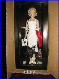 Franklin Mint Vinyl Marilyn Monroe Walk of Fame Doll