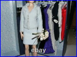 Franklin Mint Vinyl PRINCESS DIANA doll in TRUNK with WARDROBE