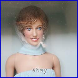 Franklin Mint doll Princess Diana vinyl doll COA New all original hard to find