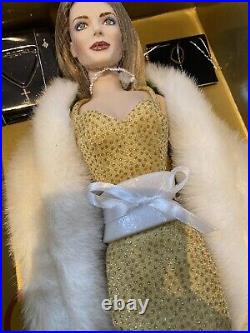 Franklin Supermodel Jennifer Stallone Jennifer Flavin boxed Vinyl doll 16.5