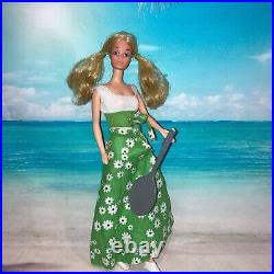 Free Moving PJ Vintage Steffi Barbie in Original Clothes + Tennis Racket 1974