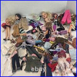 HUGE Lot Vtg. 14 2001 Girl & 2002 Boy Bratz Dolls, Shoes, Clothes & Accessories