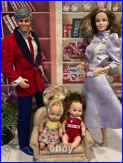 Heart family Barbie dolls Grandma & Grandpa + 2 Grandchildren 1986 Mattel