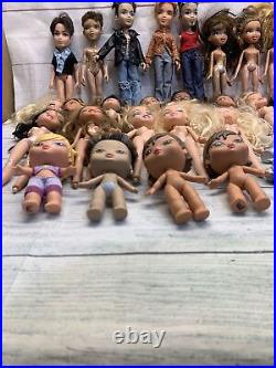 Huge Lot Of Vintage 2001 BRATZ 29 Dolls Clothing Shoes Accessories AS IS LOOK