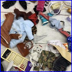 Huge Lot Of Vintage 2001 BRATZ 29 Dolls Clothing Shoes Accessories AS IS LOOK