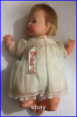 Ideal Tiny Thumbelina Doll in Case with Outfits, Booties, Comb Vintage 1960s