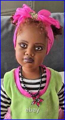 Jan McLean GRACE Vinyl doll 21 seated MINT withCOA & hangtag 171/3500 WOW