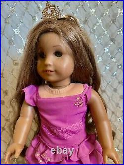 Kanani, ? American Girl of the Year? Beautiful hair and tiara? Lightly used