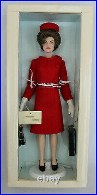 LE 200 Red Valentine Suit Outfit COA Franklin Mint Jackie Kennedy Vinyl 15 Doll