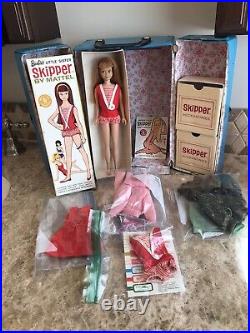 LOT Titian Skipper w box, Trunk booklet, swimsuit, shoes, 3 extra outfits