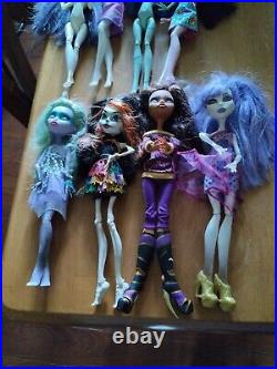 Lot Of 11 Monster High Dolls