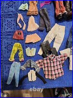 Lot Vintage 2001 BRATZ = 5 Dolls + Clothing Shoes Accessories AS IS