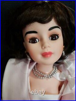 Madame Alexander 21 Opera Gown Jacqueline Kennedy Doll