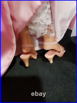 Madame Alexander 21 Opera Gown Jacqueline Kennedy Doll