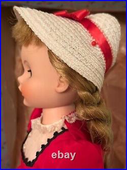 Madame Alexander Pollyanna 1961 16 Vinyl Doll is MINT withoriginal box