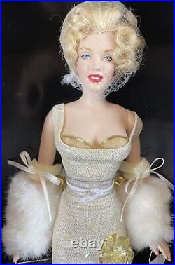 Marilyn Monroe 16 Vinyl Millennium The Franklin Mint Portrait Doll Gold Dress