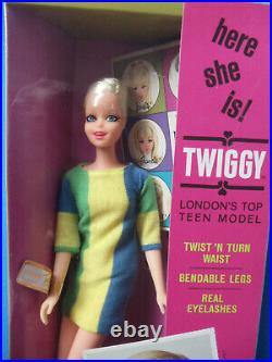 Mattel 1967 TWIGGY Twist N' Turn MOD Doll Pristine MINT Factory Sealed Box