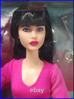 Mattel Barbie(4) LOOKS DOLL LOT (NEW)