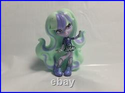 Monster High Vinyl Figs Lot 2014 Mattel Frankie Dracular Ghoulia Clawdeen & More