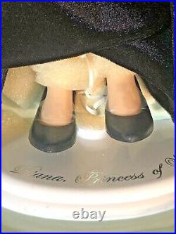 NEW Franklin Mint Princess Diana Vinyl Doll In Blue Velvet Gown Travolta Dress