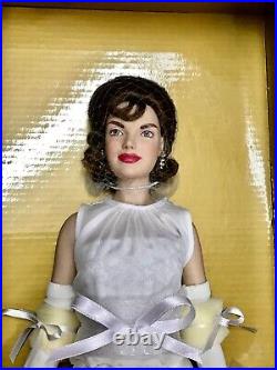 NRFB Franklin Mint Jackie Kennedy Doll 50th Anniversary Inaugural Collection