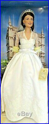 NRFB Franklin Mint KATE MIDDLETON ROYAL WEDDING Vinyl Portrait Doll B11G665