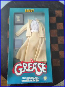 Olivia Newton John 2002, Sandy From Grease Vinyl Portrait Doll, the Franklin Mint
