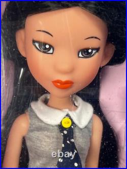 PRETTIE GIRLS TWEEN SCENE HANA DOLL and (2) fashion packs LOT. NIB